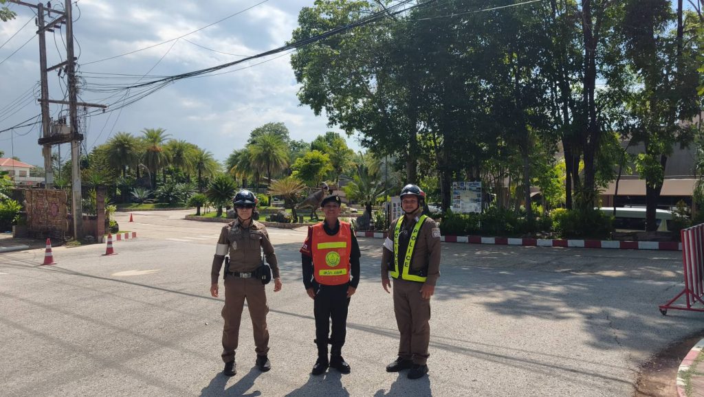 ตรวจการจราจรและกวดขันวินัยจราจร การแข่งรถในทาง